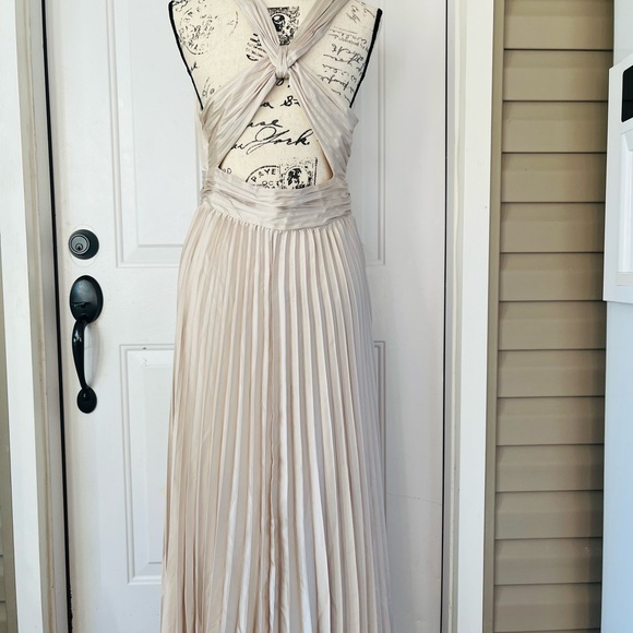 WHBM $220 Satin Pleated Midi Dress - Picture 9 of 11